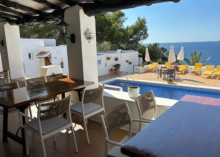 Hostal Cala Moli