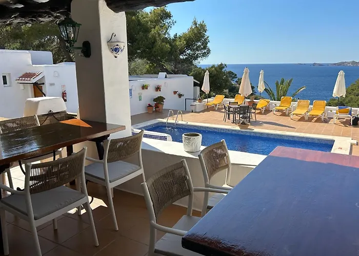 Hostal Cala Moli