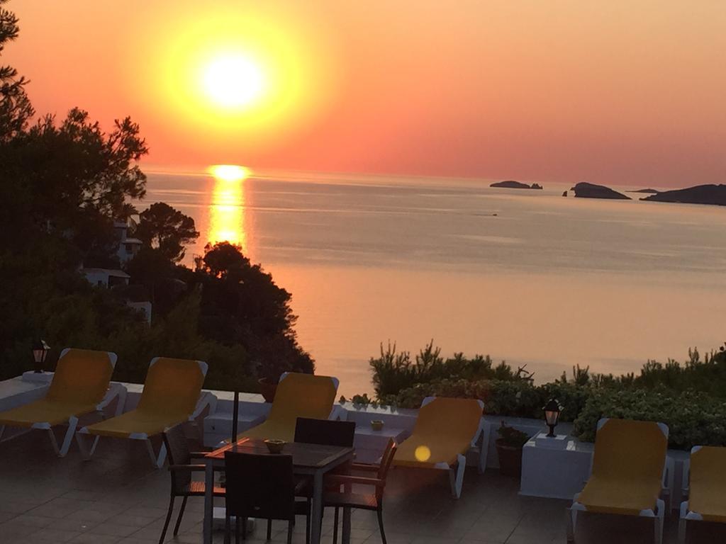 Pensjonat Cala Moli Cala Tarida (Ibiza)